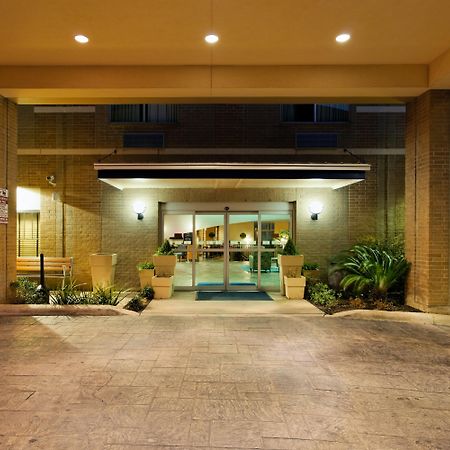 Holiday Inn Express Hotel & Suites San Antonio - Rivercenter Area By Ihg Exterior photo