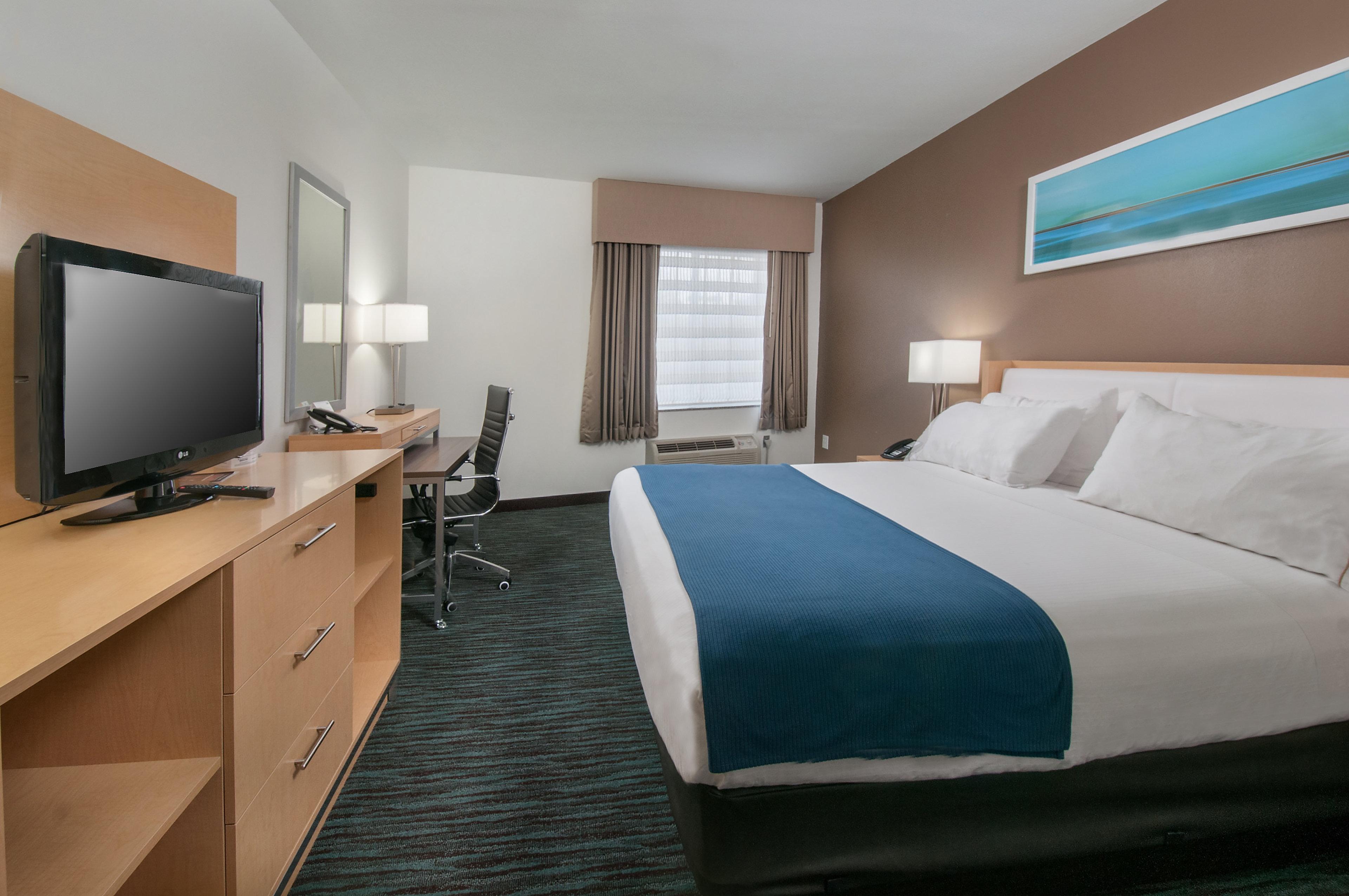 Holiday Inn Express Hotel & Suites San Antonio - Rivercenter Area By Ihg Exterior photo