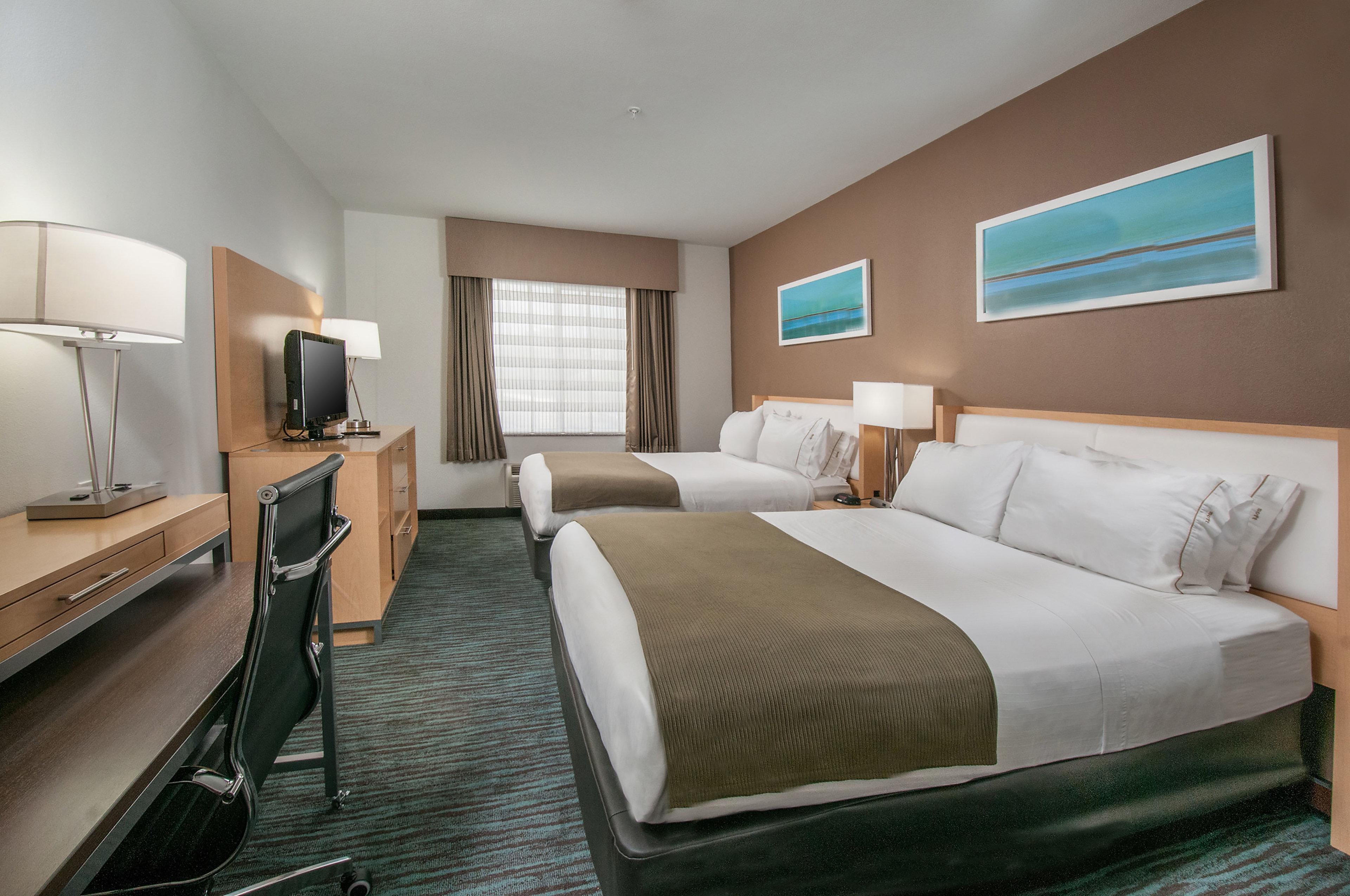 Holiday Inn Express Hotel & Suites San Antonio - Rivercenter Area By Ihg Exterior photo
